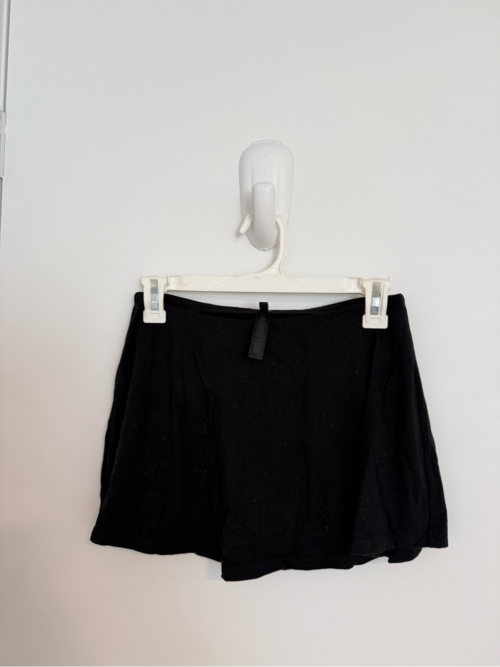 Skims Skort